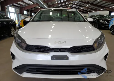 2023 Kia Forte Lx из США, поврежденный, VIN 3KPF24AD2PE616247